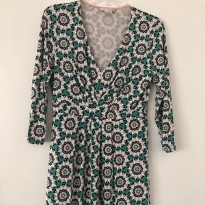 Boden Mandala print jersey dress Geometric Stretch Green V neck comfortable